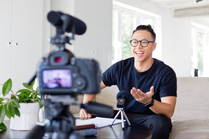 HamaraTimes.com | How to Really Leave Your 9 to 5 for a Freelance Side Hustle
