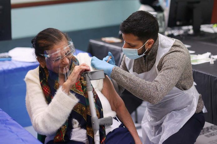 HamaraTimes.com | NHS England criticised over missing ethnicity data for covid-19 jabs