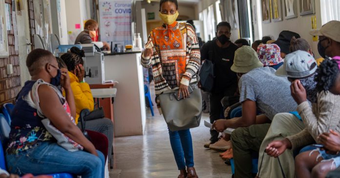 HamaraTimes.com | First batch of coronavirus vaccines due to arrive in South Africa | Coronavirus pandemic News