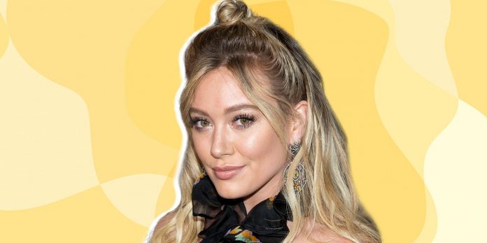 HamaraTimes.com | Hilary Duff Loves These Ultracor Gradient Velvet Knockout Leggings