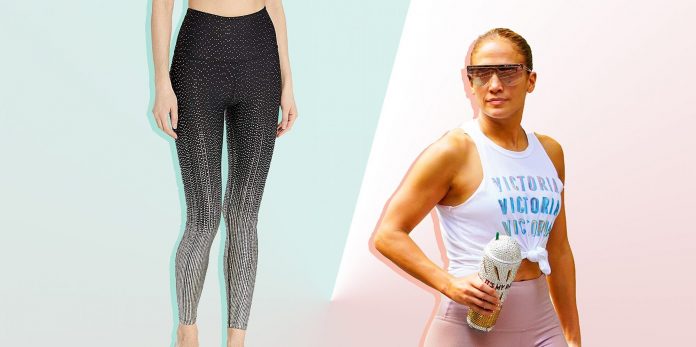 HamaraTimes.com | Jennifer Lopez Just Wore Beyond Yoga’s Drip Drop Leggings