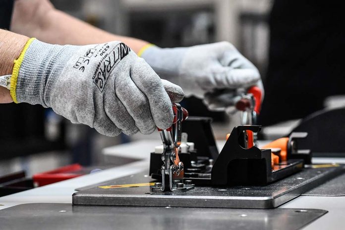 HamaraTimes.com | Warmed-up lithium-based batteries could make electric vehicles cheaper