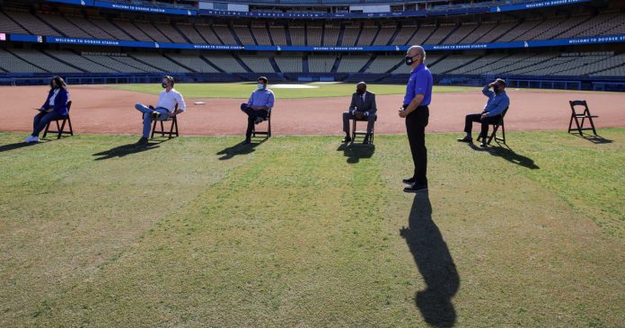 HamaraTimes.com | In Pictures: Vaccinations roll out in stadiums, cathedrals, buses | Gallery News