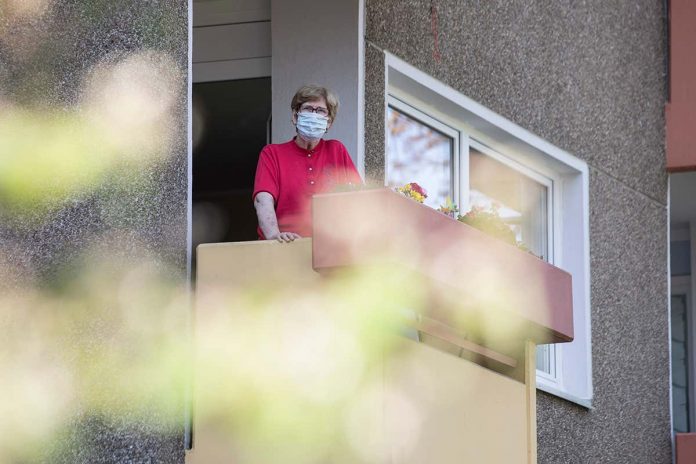 HamaraTimes.com | Covid-19 news: Millions more people told to shield by UK government