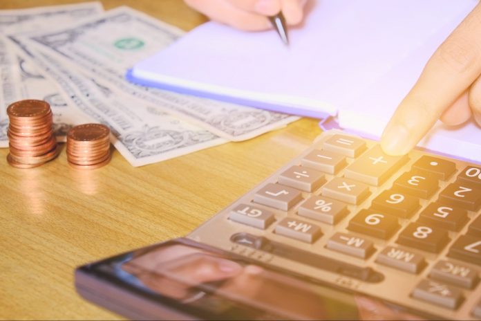 HamaraTimes.com | 3 Ways to Make Money and Build Your Business Without Quitting Your Day Job