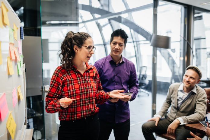 HamaraTimes.com | 4 Things to Consider Before Involving Customers in the Startup Process