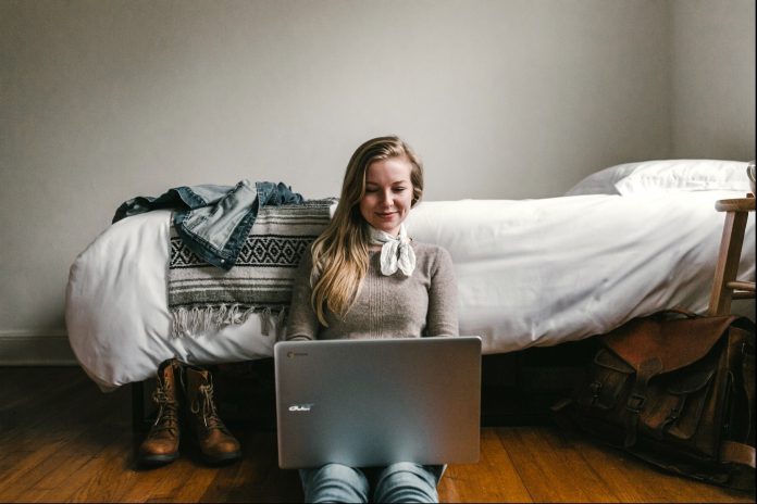 HamaraTimes.com | Earn Some Extra Money with 20 Side Hustles That Pay $20 Per Hour