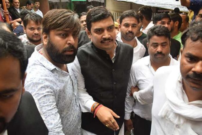 HamaraTimes.com | "सांसद ने मेरा बलात्कार किया": सुप्रीम कोर्ट के गेट पर आत्मदाह के कुछ दिनों बाद यूपी की महिला की मौत