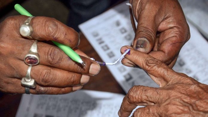 खैरागढ़ उपचुनाव- बीजेपी को कांग्रेस का तोहफा