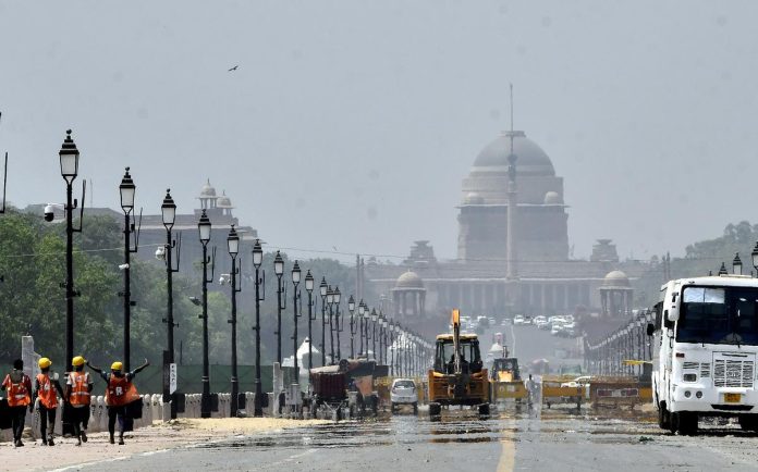 दिल्ली का अधिकतम तापमान 44 डिग्री से ऊपर
