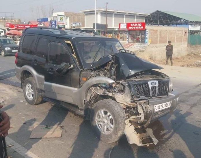 कार दुर्घटना में महबूबा मुफ्ती बाल-बाल बची