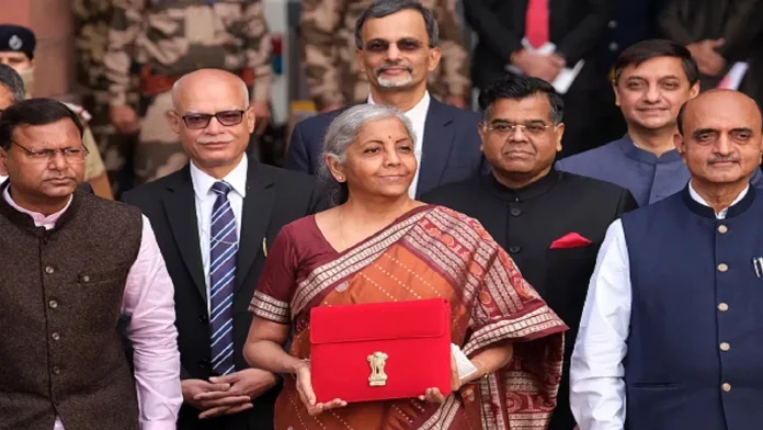वित्त मंत्री ने अंतरिम केंद्रीय बजट पेश किया