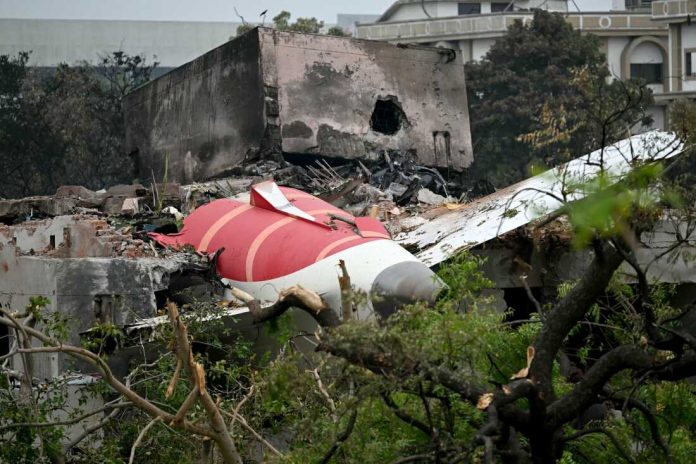 HamaraTimes.com | Air India Crash की जांच के लिए उच्च स्तरीय पैनल का गठन Air India Crash की जांच के लिए उच्च स्तरीय पैनल का गठन