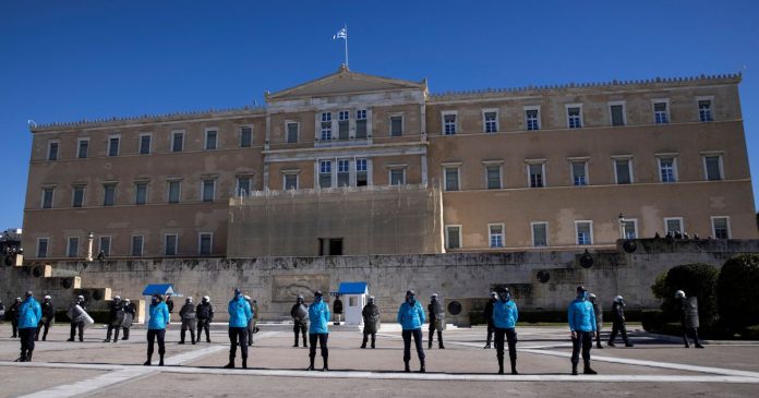 HamaraTimes.com | ‘We’re afraid’: Greek plan to police universities panics students | Greece News