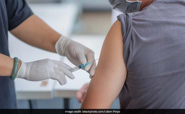 आंध्र प्रदेश में आशा कार्यकर्ता की मौत, सहकर्मियों ने कोविड-19 के टीके को जिम्मेदार ठहराया