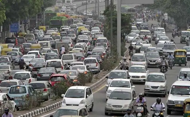 HamaraTimes.com | Transport Ministry Proposes 'Green' Tax On Old, Polluting Vehicles