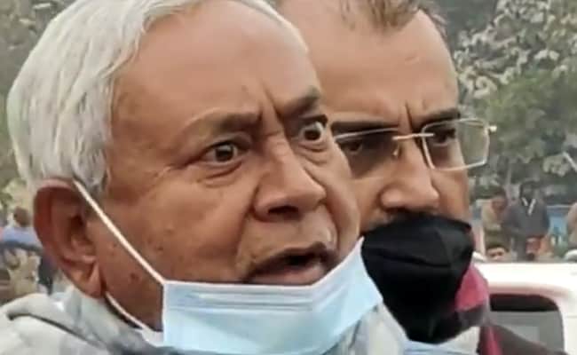 नीतीश कुमार ने लालू प्रसाद यादव की सेहत का हालचाल नहीं लिया