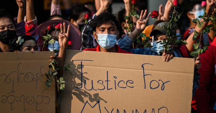 HamaraTimes.com | Tens of thousands protest Myanmar coup amid internet blackout | Myanmar News