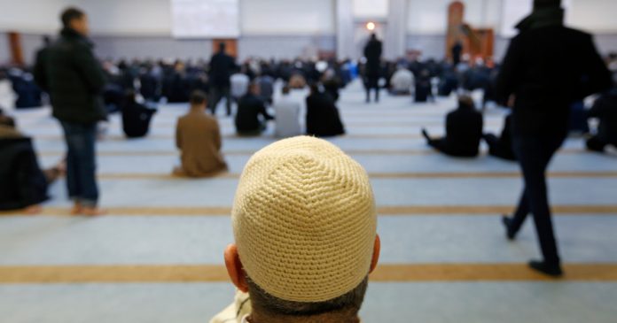 HamaraTimes.com | ‘French Muslims will suffer’ under separatism rules, critics say | Politics News