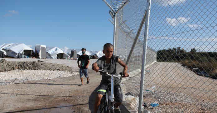 HamaraTimes.com | Lesbos: Child mental health crisis brews in refugee communities | Migration News