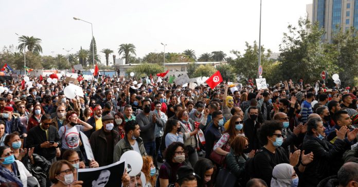 HamaraTimes.com | Tunisia demonstrators defy lockdown to protest police brutality | Middle East News