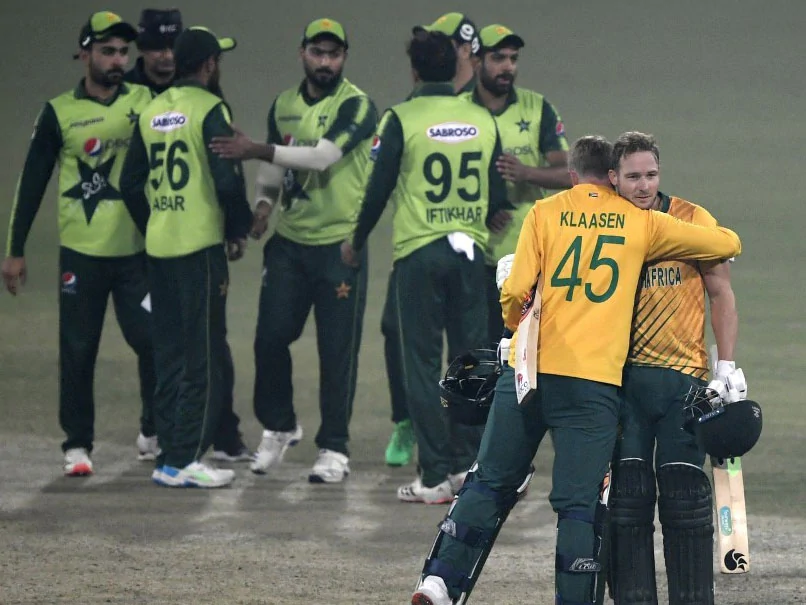 HamaraTimes.com | Pakistan vs South Africa: Five-Wicket Dwaine Pretorius Helps South Africa Level T20I Series