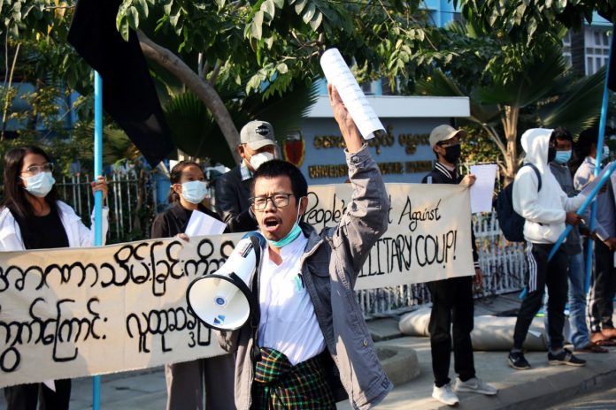 HamaraTimes.com | Facebook, WhatsApp Blocked by Myanmar Junta as Opposition to Coup Grows