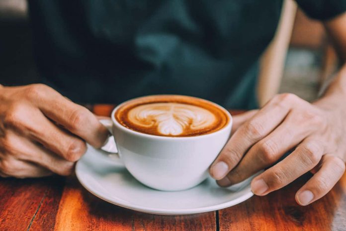 HamaraTimes.com | Drinking coffee or decaf may help avoid chronic liver disease