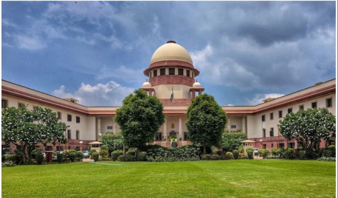 Supreme Court ने वकीलों के ड्रेस कोड पर जताई नाराजगी