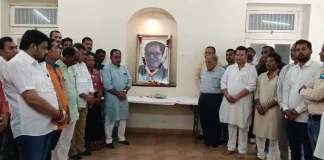 पूर्व मुख्यमंत्री पंडित Shyama Charan Shukla की पुण्यतिथि पर कांग्रेस भवन में श्रद्धांजलि Shyama Charan Shukla