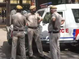 दिल्ली के GK-1 में बड़ा Land Grabbing Racket बेनकाब